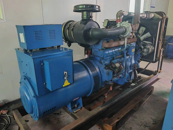 青州100kW柴油发电机组使用多级机油有哪些优缺点？